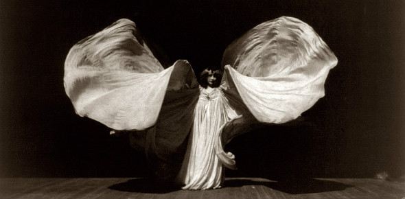 You are currently viewing Dancers of magic: Loie Fuller